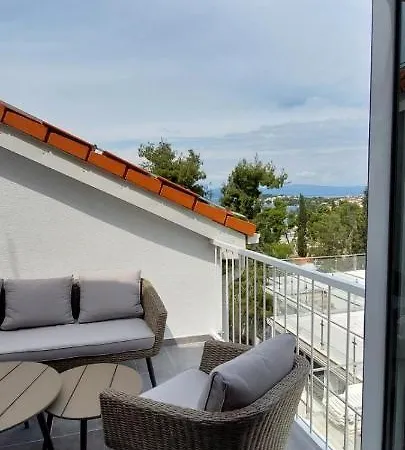 Olyntha Lägenhet Nečujam